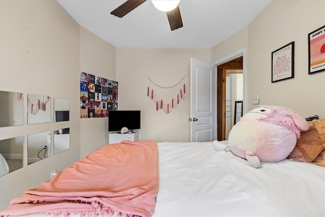 bedroom featuring carpet floors and ceiling fan