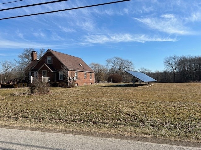 view of side of property