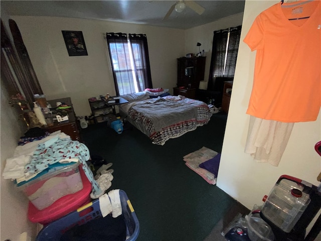 bedroom featuring ceiling fan