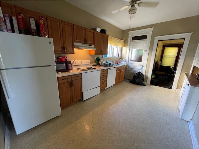 kitchen with ceiling fan and white appliances