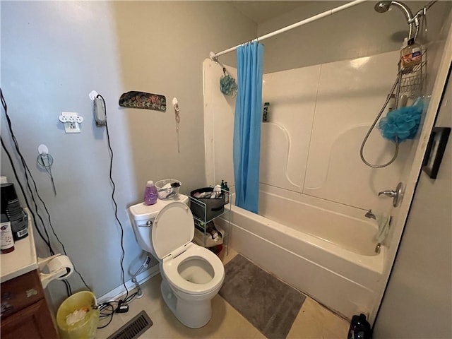 full bathroom featuring vanity, toilet, and shower / bath combo