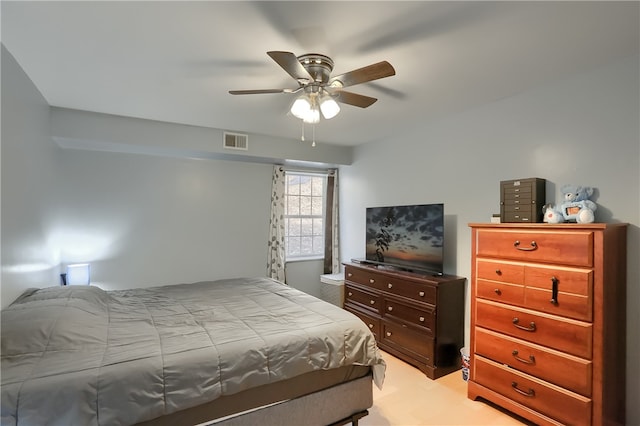 bedroom featuring ceiling fan