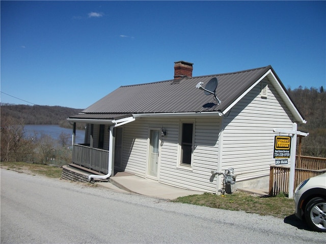 view of front of house