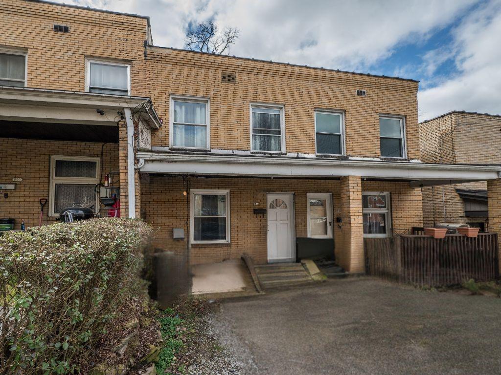 view of townhome / multi-family property