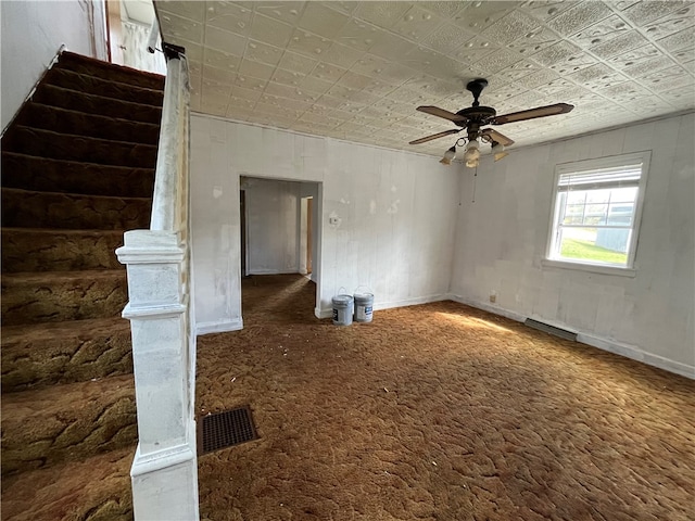 empty room with ceiling fan