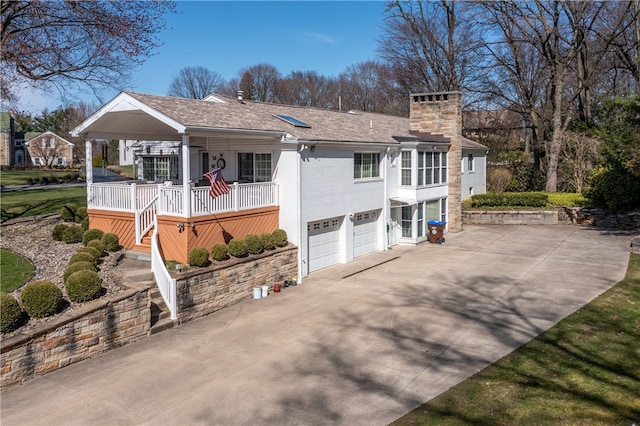 view of front of home featuring a garage