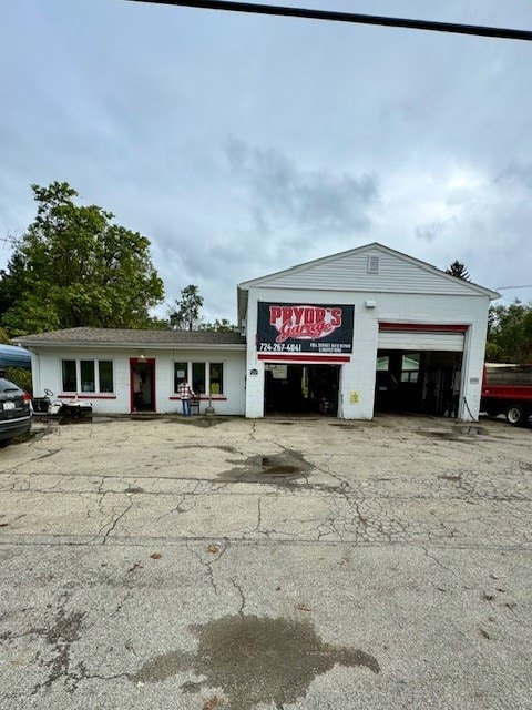 view of building exterior