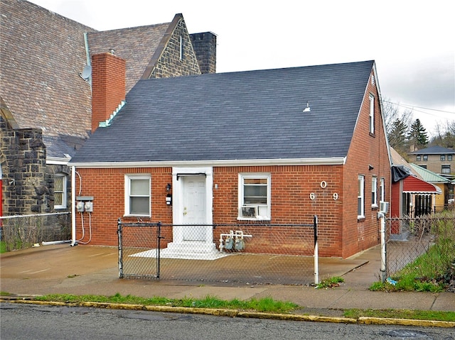 view of front facade