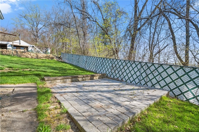 view of yard featuring a patio