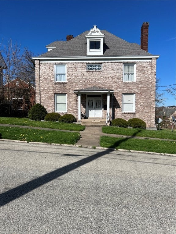 view of front of house