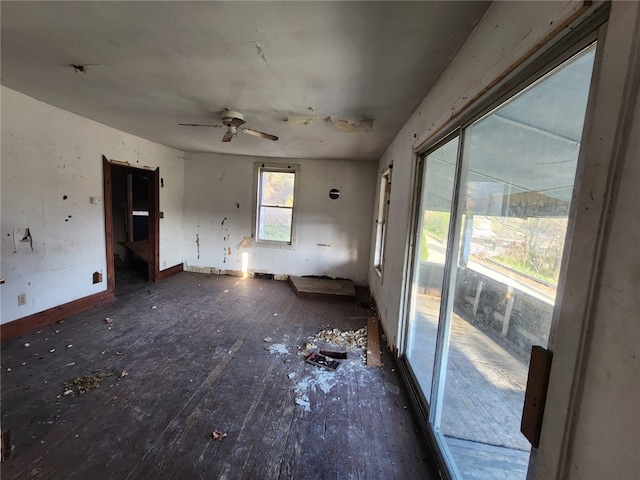 spare room with ceiling fan