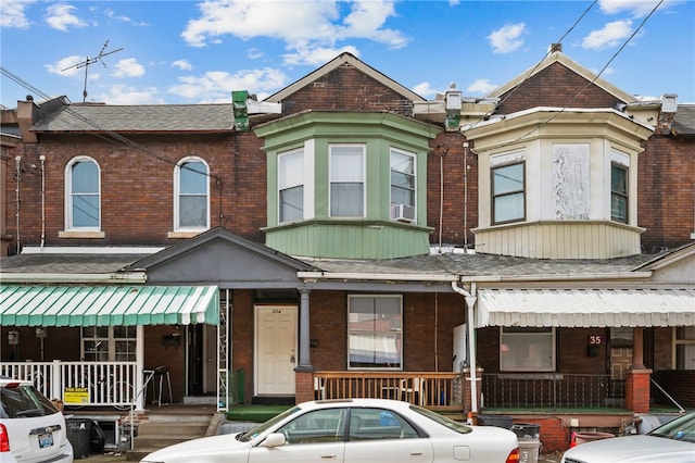 view of front of house with a porch