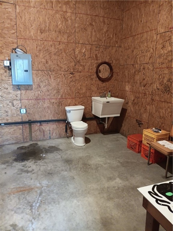 bathroom with sink and toilet