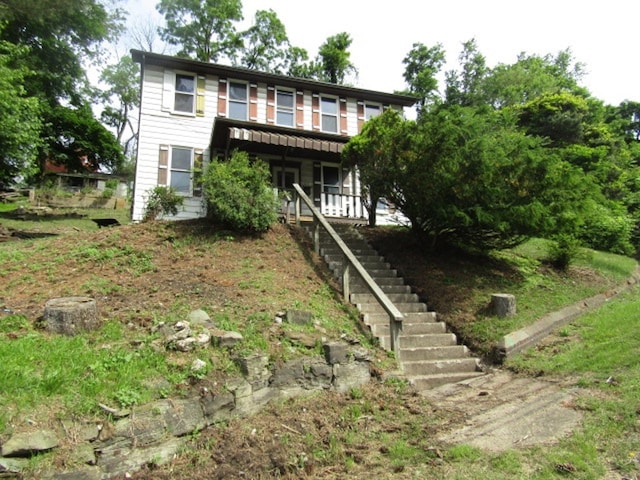 view of front of property