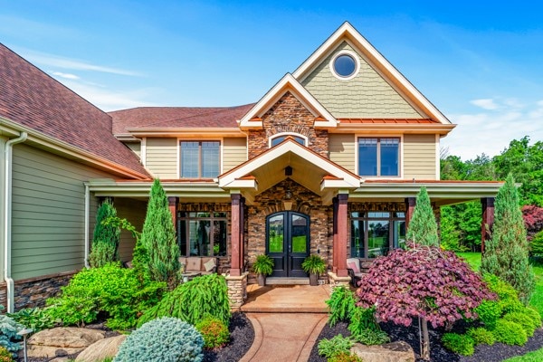 craftsman house with covered porch