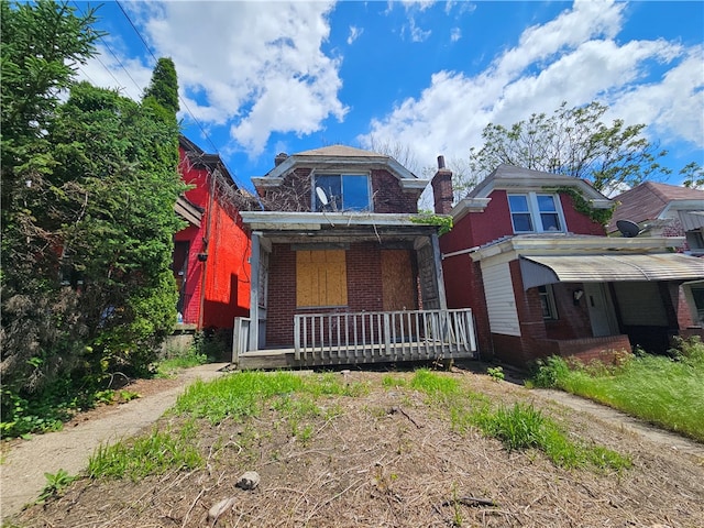 view of front of property with covered porch