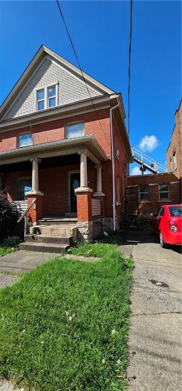 view of front of home with a porch