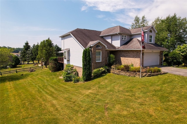 view of front facade with a front yard