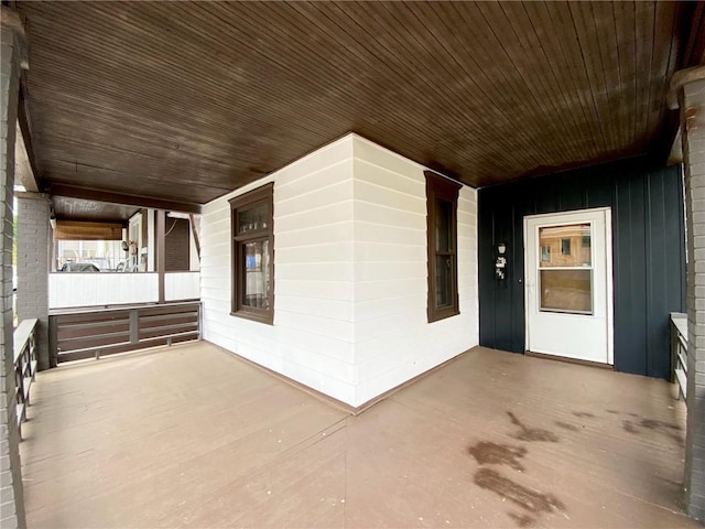 view of patio / terrace with covered porch