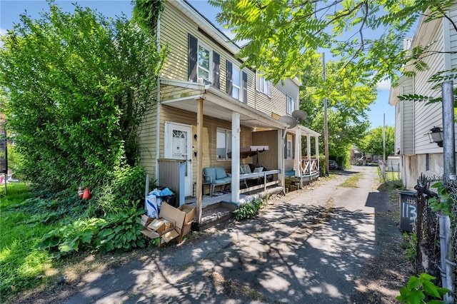 view of front of house