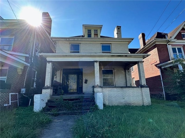 view of front of property featuring a porch