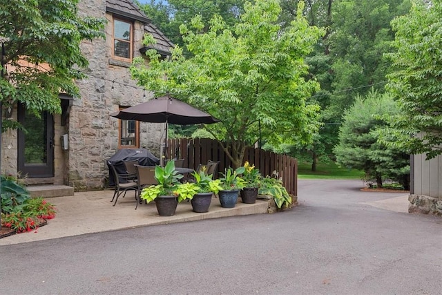 view of patio featuring area for grilling