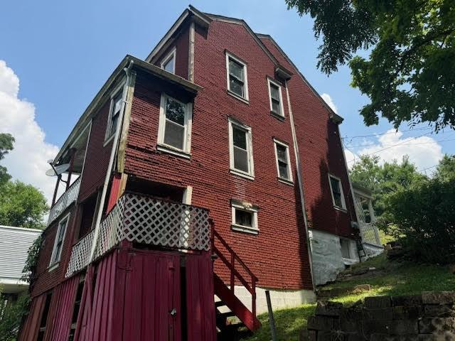 view of building exterior