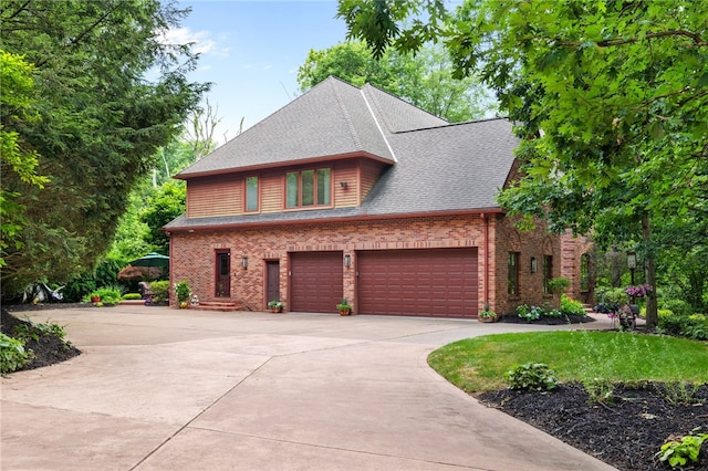 view of front facade with a garage