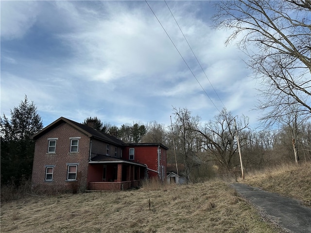 view of home's exterior