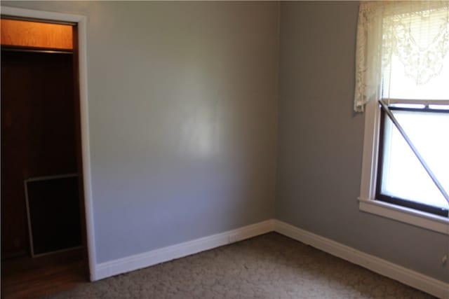 empty room with carpet