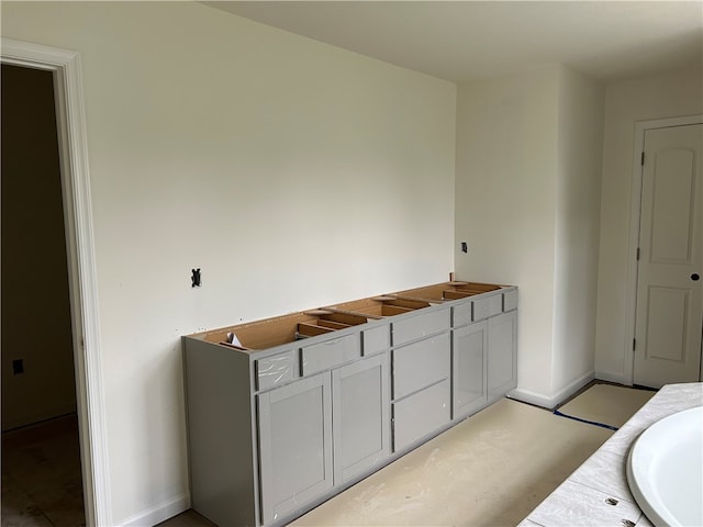 bathroom featuring a bathing tub