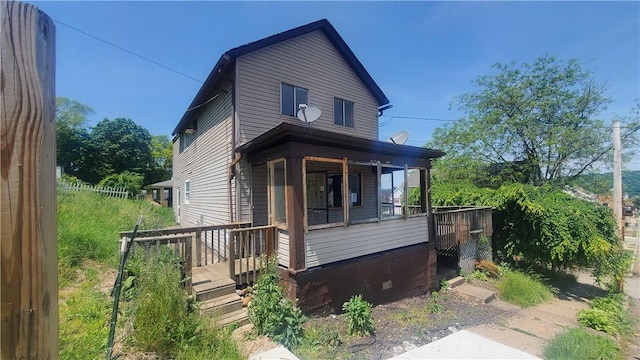 view of front of property with a porch