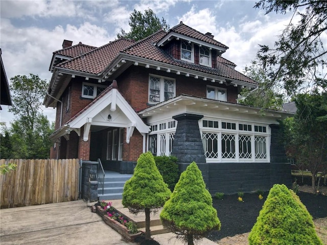 view of front of property