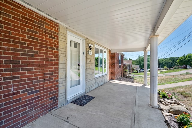 view of patio / terrace with covered porch