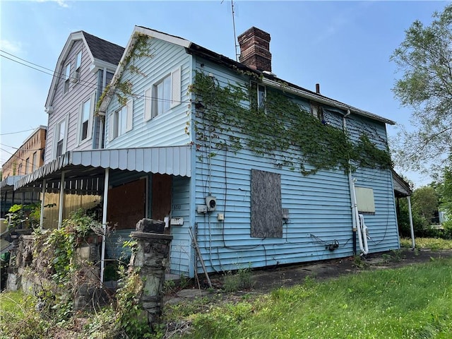 view of home's exterior