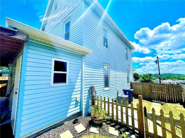 view of home's exterior