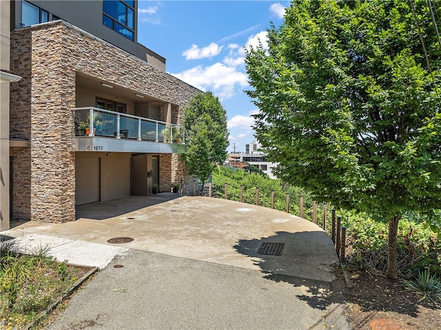 exterior space featuring a balcony