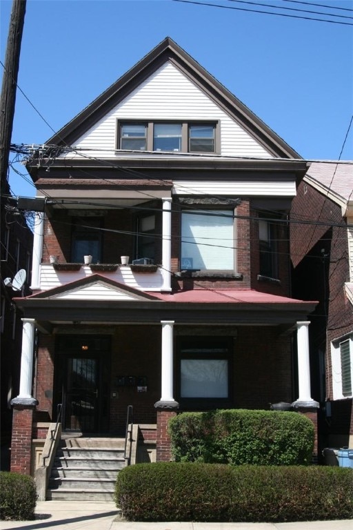 view of front facade with a porch