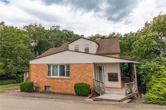 view of front of house featuring covered porch