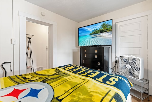 bedroom with a closet