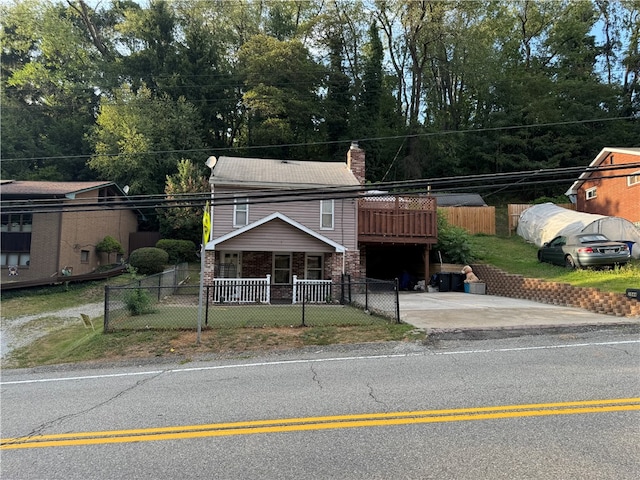 view of front of property