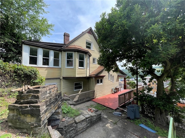 view of front of property featuring a deck