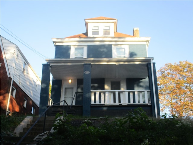 view of front facade featuring a porch