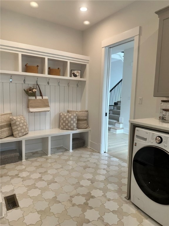 mudroom featuring washer / dryer