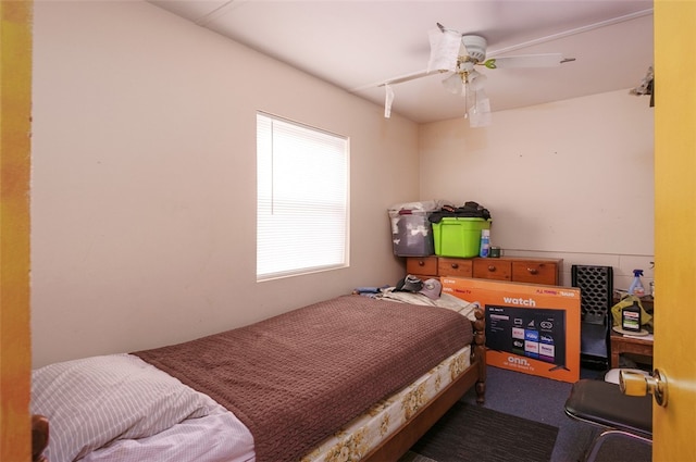 bedroom featuring carpet and ceiling fan