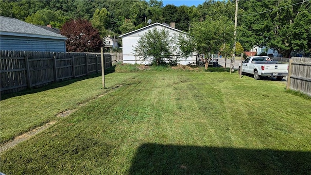 1902 Hamilton St, New Castle/7Th, PA 16101 - view of yard