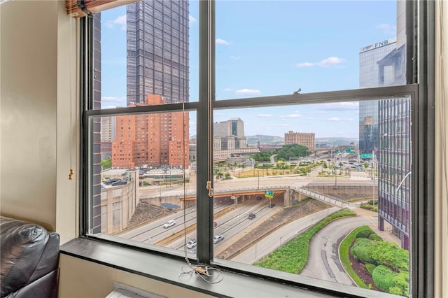 112 Washington Pl Unit 7E, Downtown Pgh, PA 15219 - detailed view of a view of city