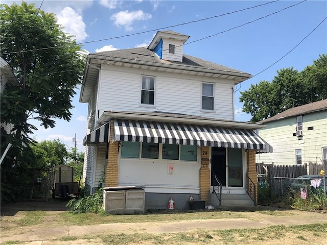 view of front of house