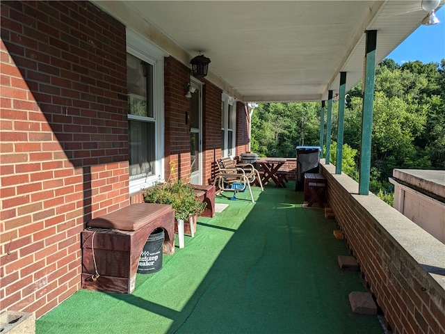 view of patio / terrace with covered porch