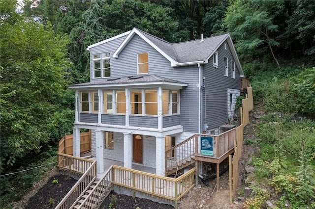 view of front of property featuring a deck